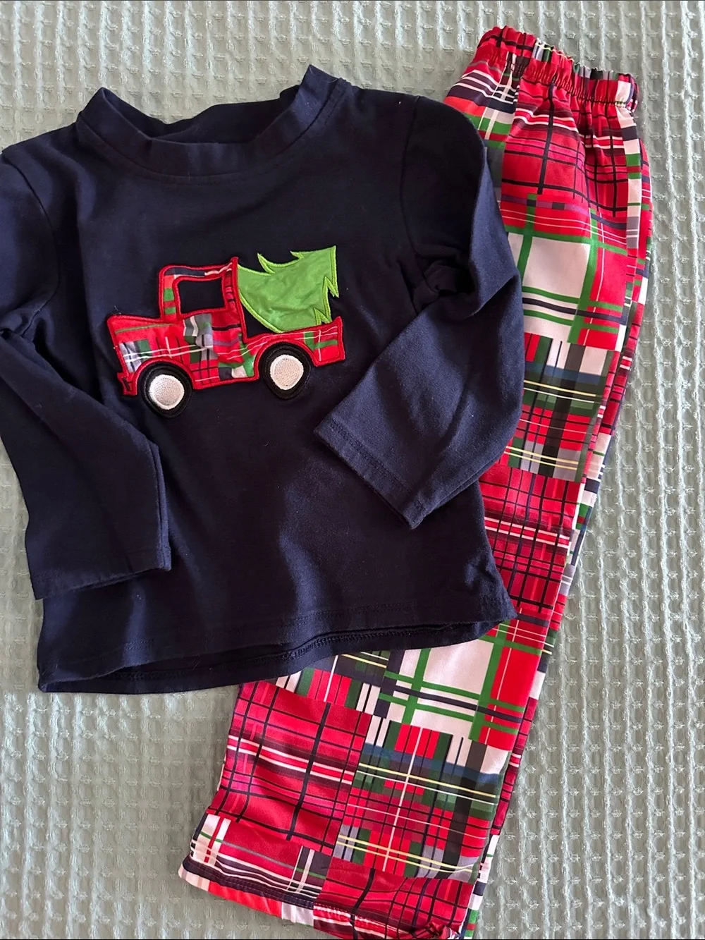 Christmas truck appliqué matching set (3t-4t)